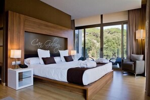 In-room safe, desk, blackout curtains, soundproofing