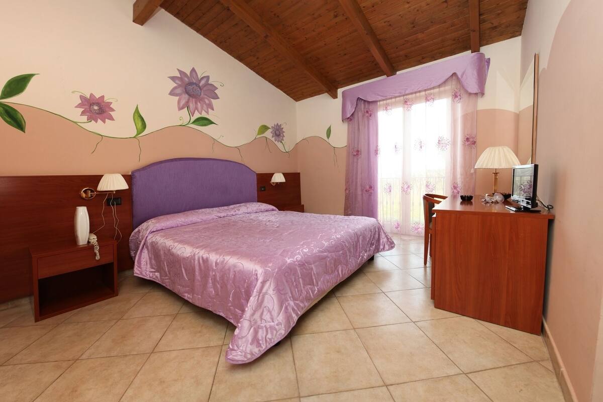 Habitación individual de lujo | Camas con pillow-top, minibar, escritorio y insonorización 