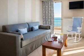 Suite, Sea View (4 People, Hotel Building) | Living area