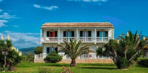 Front of property - Elli Beach Apartments and Studios (Corfu)