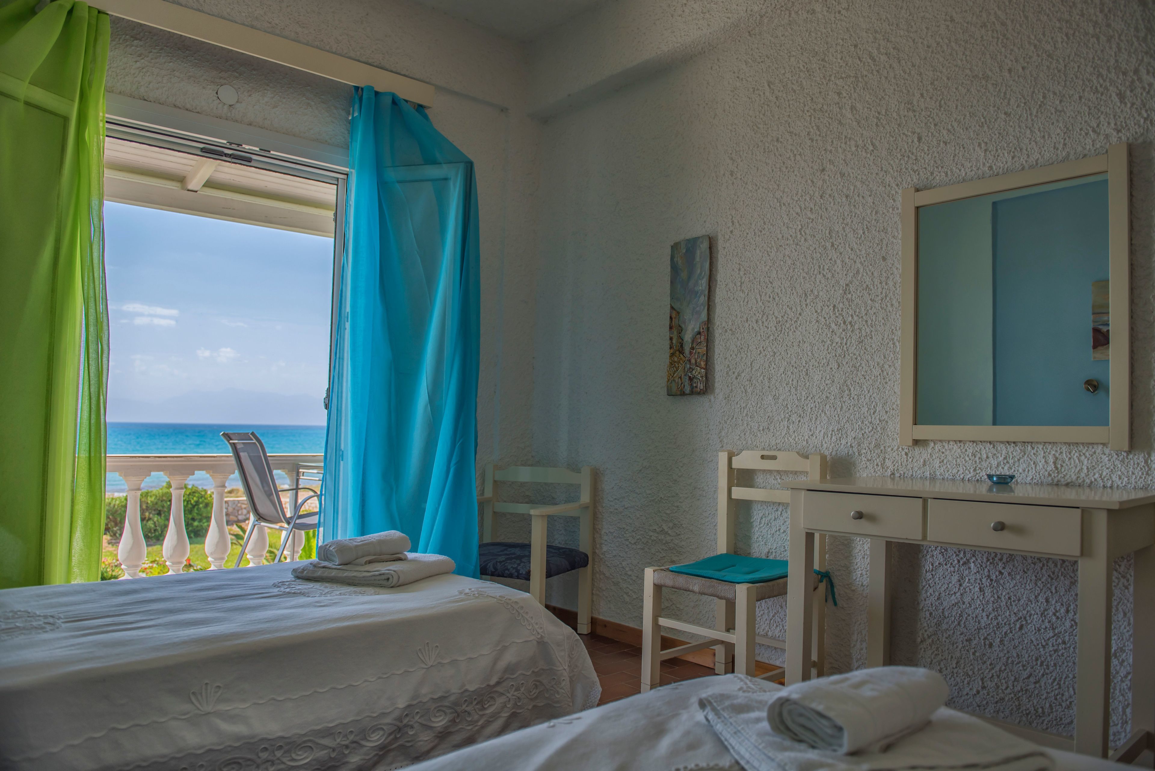 Apartment, 2 Schlafzimmer, Meerblick | Zimmersafe, schallisolierte Zimmer, Bügeleisen/Bügelbrett