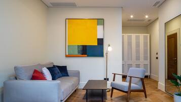 Large Mansard | 1 soverom, sengetøy av topp kvalitet, dundyner og memory foam-senger