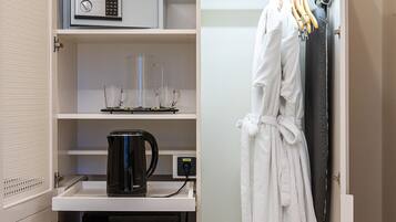 Standard Double Room | 1 bedroom, premium bedding, down comforters, memory foam beds