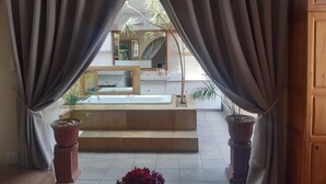 Kamar, balkon (Dolphin) | Kamar mandi | Perlengkapan mandi gratis, pengering rambut, handuk, dan sampo
