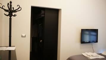 Premium bedding, down duvets, Select Comfort beds