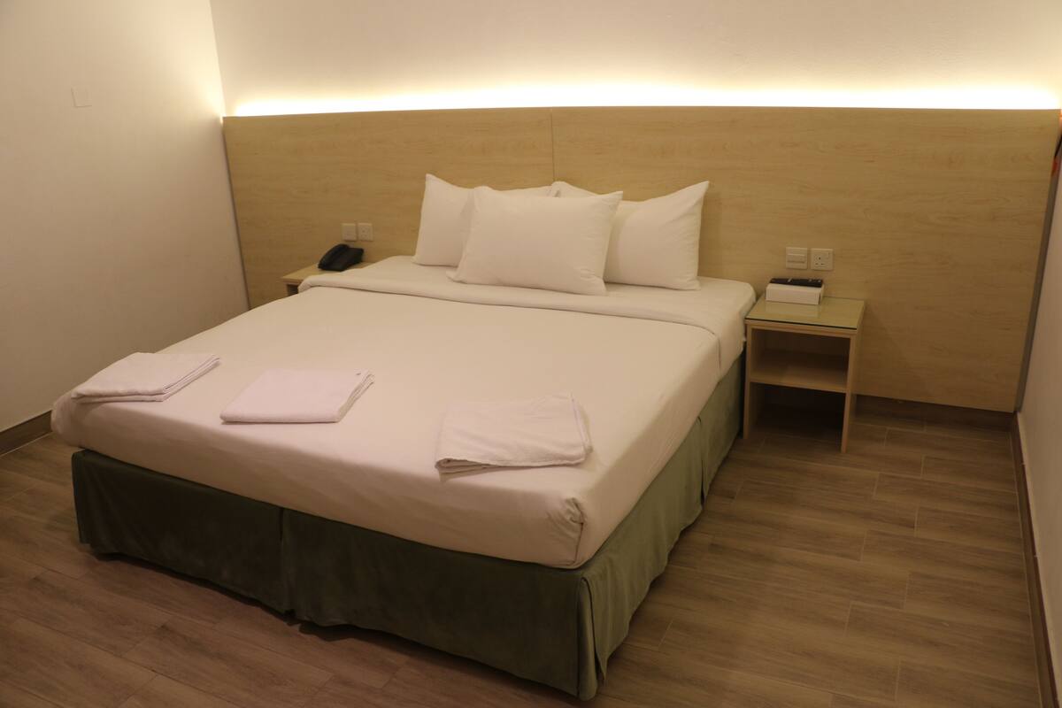 Standard Double Room | Bathroom