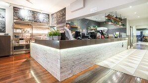 Check-in/check-out kiosk - Huskisson Hotel (Huskisson)