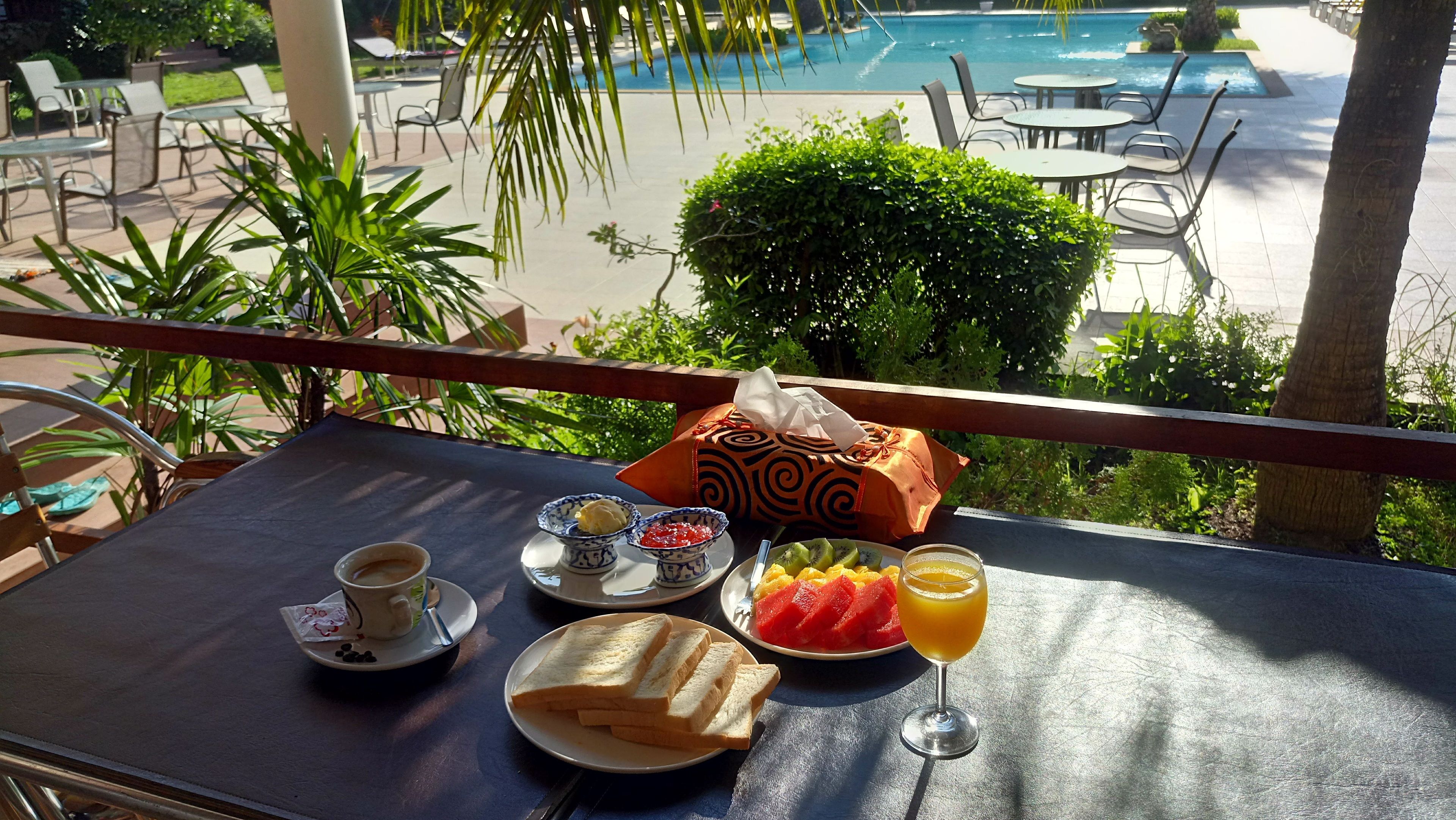 Daily English breakfast for a fee