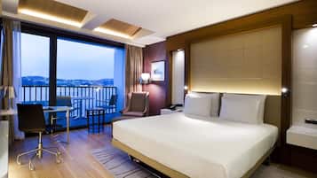 Premium bedding, minibar, in-room safe, individually furnished