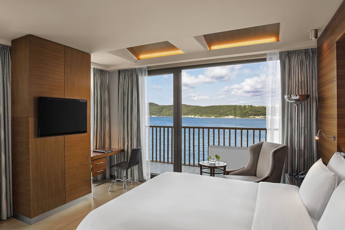 Peralatan tempat tidur premium, busa memori, bar mini 