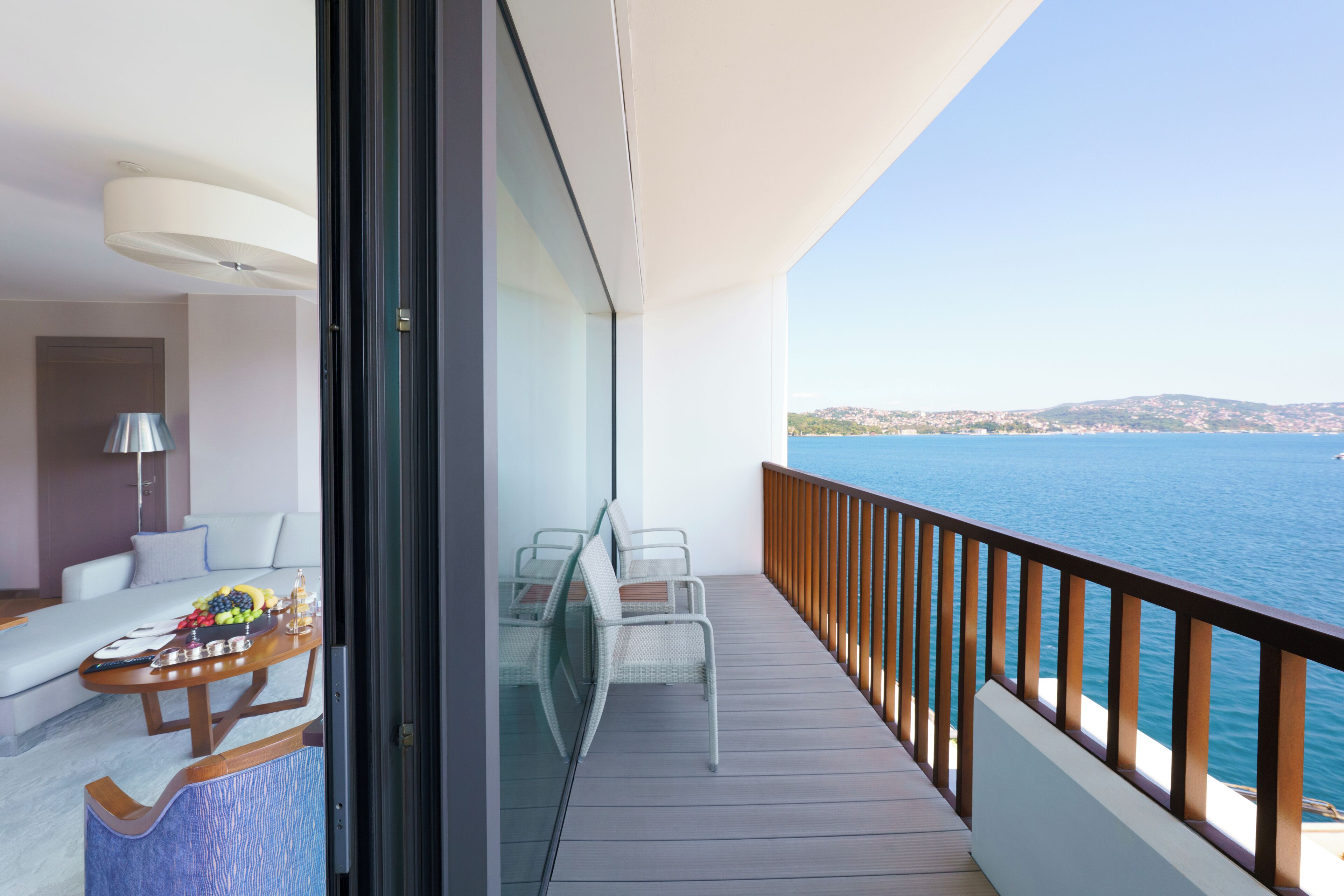 Familien-Suite, 1 King-Bett | Terrasse/Patio