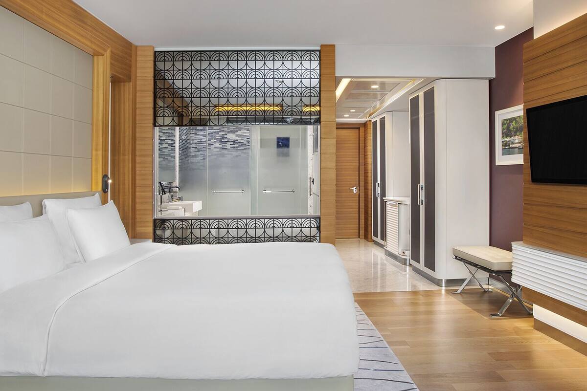 Peralatan tempat tidur premium, busa memori, bar mini 