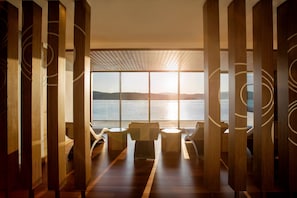 Sauna, hot tub, steam room, Turkish bath, body treatments, aromatherapy