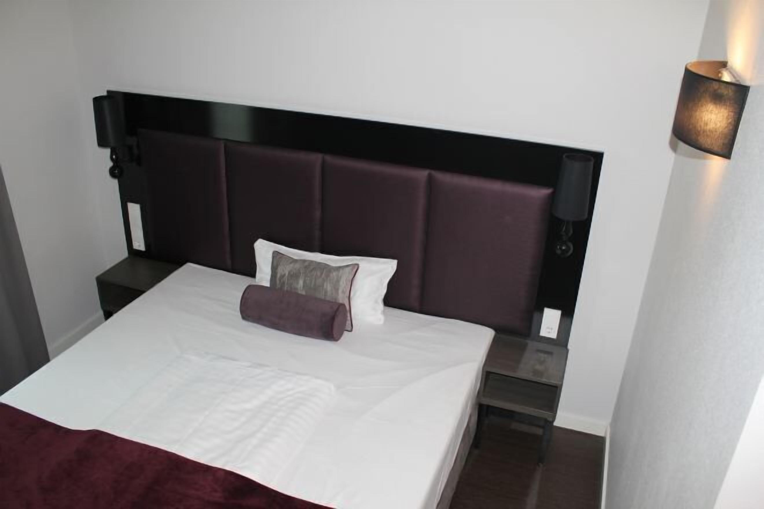 Allergiatestatut vuodevaatteet, työpöytä, ilmainen Wi-Fi, vuodevaatteet