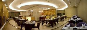 Free buffet breakfast  - Dara Airport City Hotel & Spa (Phnom Penh)