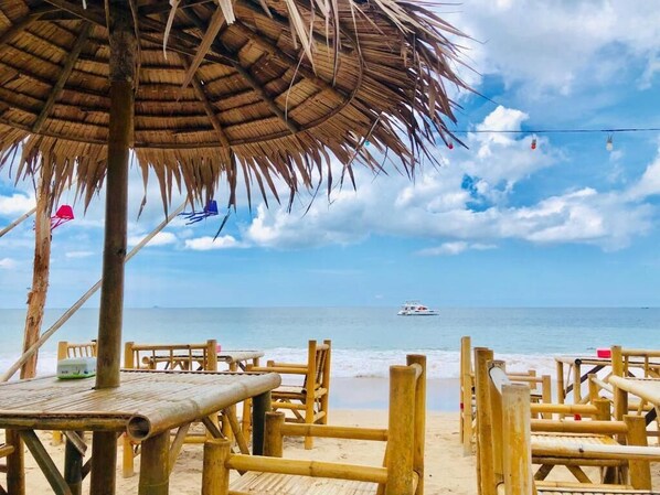 Beach bar