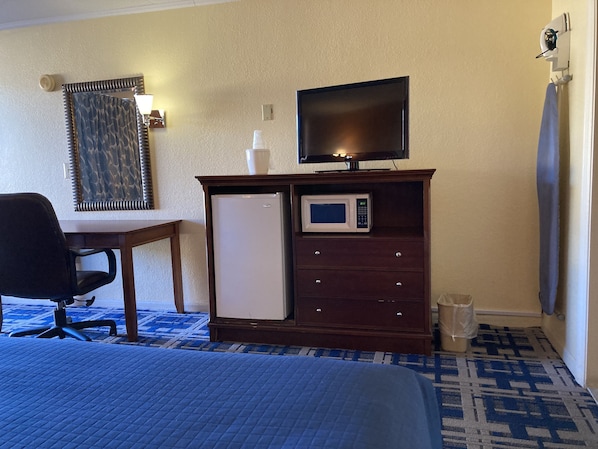 Desk, iron/ironing board, free WiFi, bed sheets
