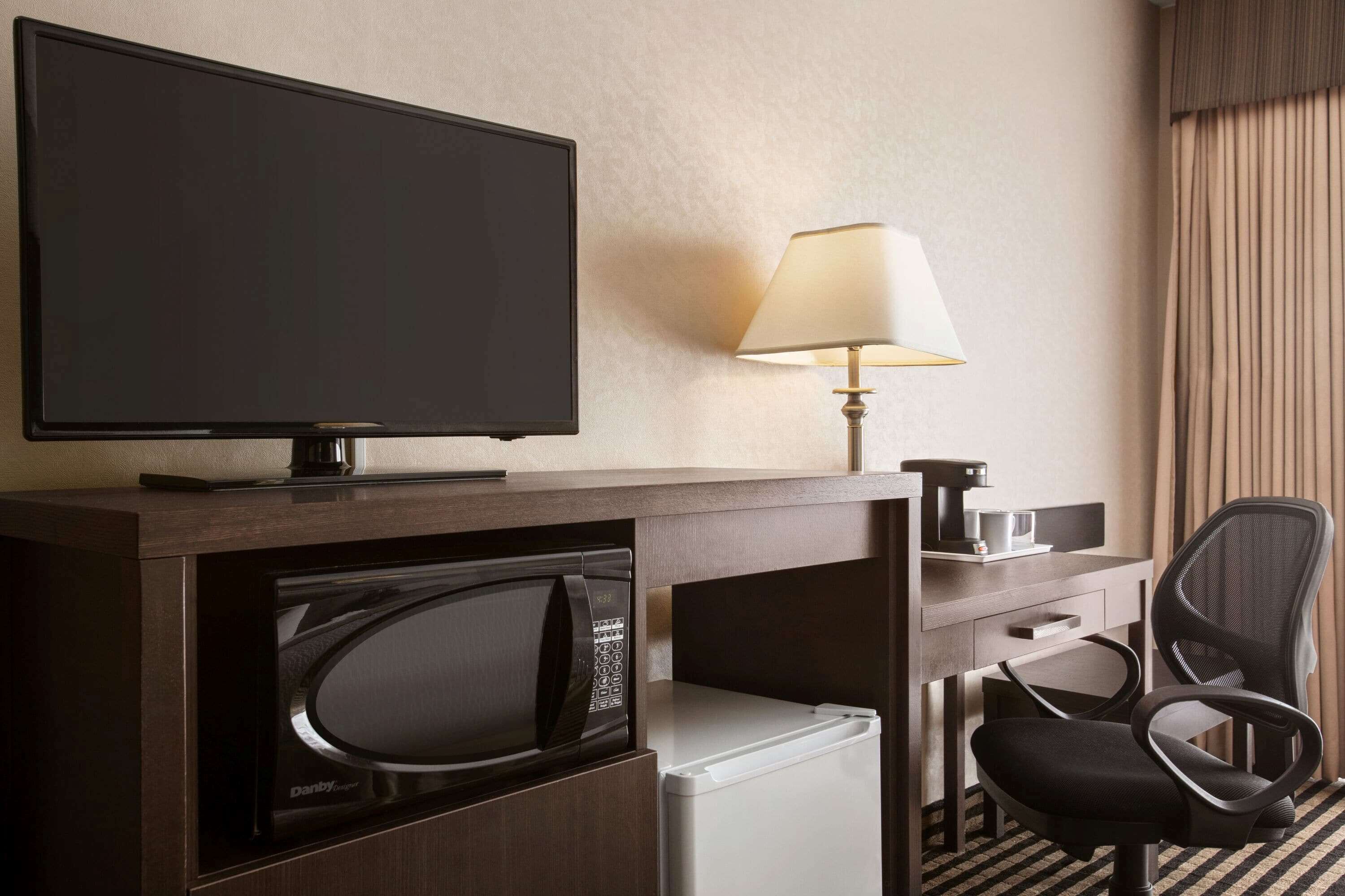 pillow-top beds, desk, iron/ironing board, rollaway beds