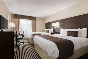 Pillowtop beds, desk, iron/ironing board, rollaway beds - Days Inn by Wyndham Miramichi NB (Miramichi)