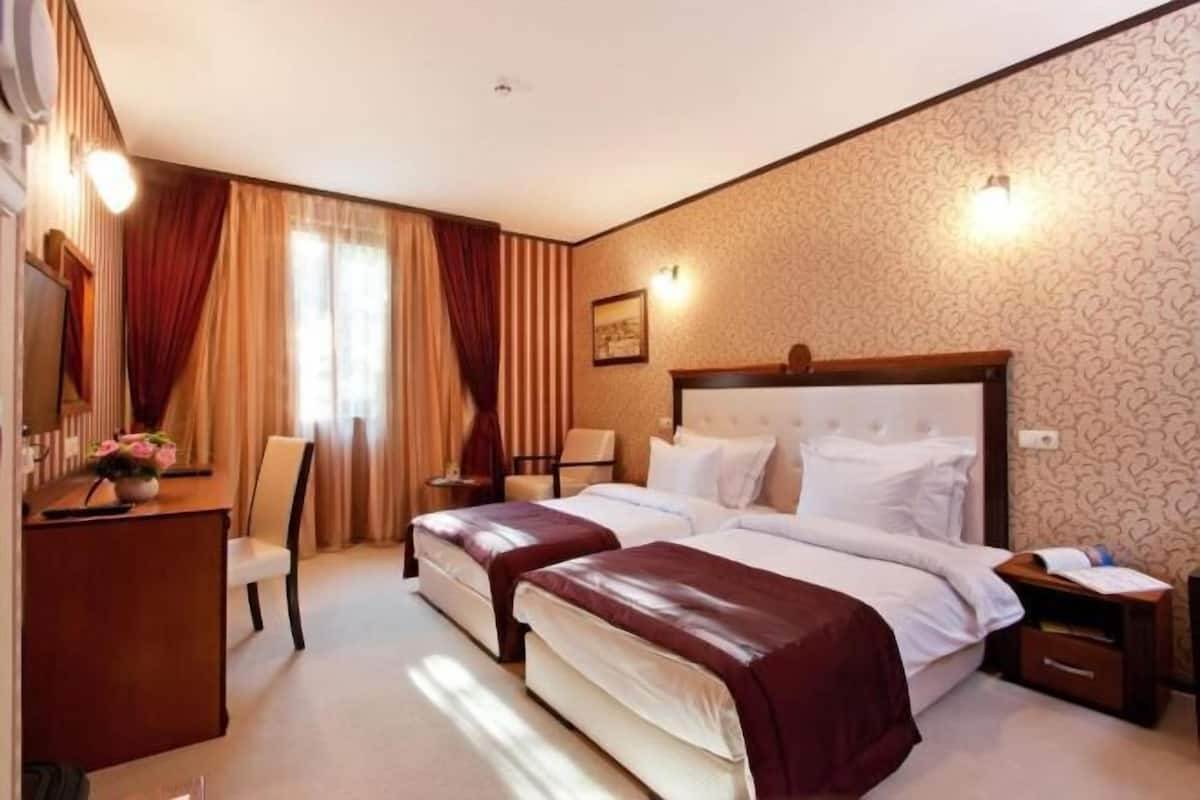 1 bedroom, minibar, in-room safe, desk