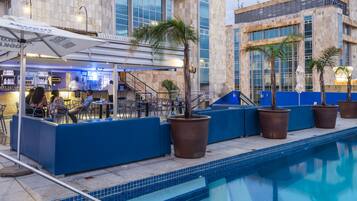 Pool views, serves lunch, dinner, and brunch