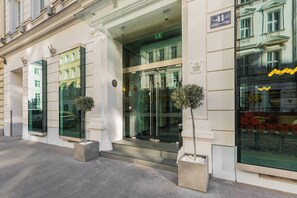 Front of property - FortyPlusOne Hotel (Vienna)