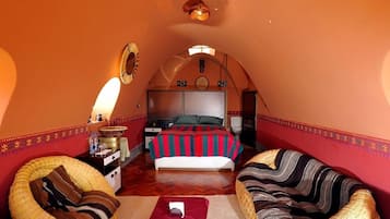 Romantic Room, 1 Queen Bed, Mountain View, Mountainside
