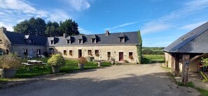 View from property - Domaine de Lesvaniel (Landudec)