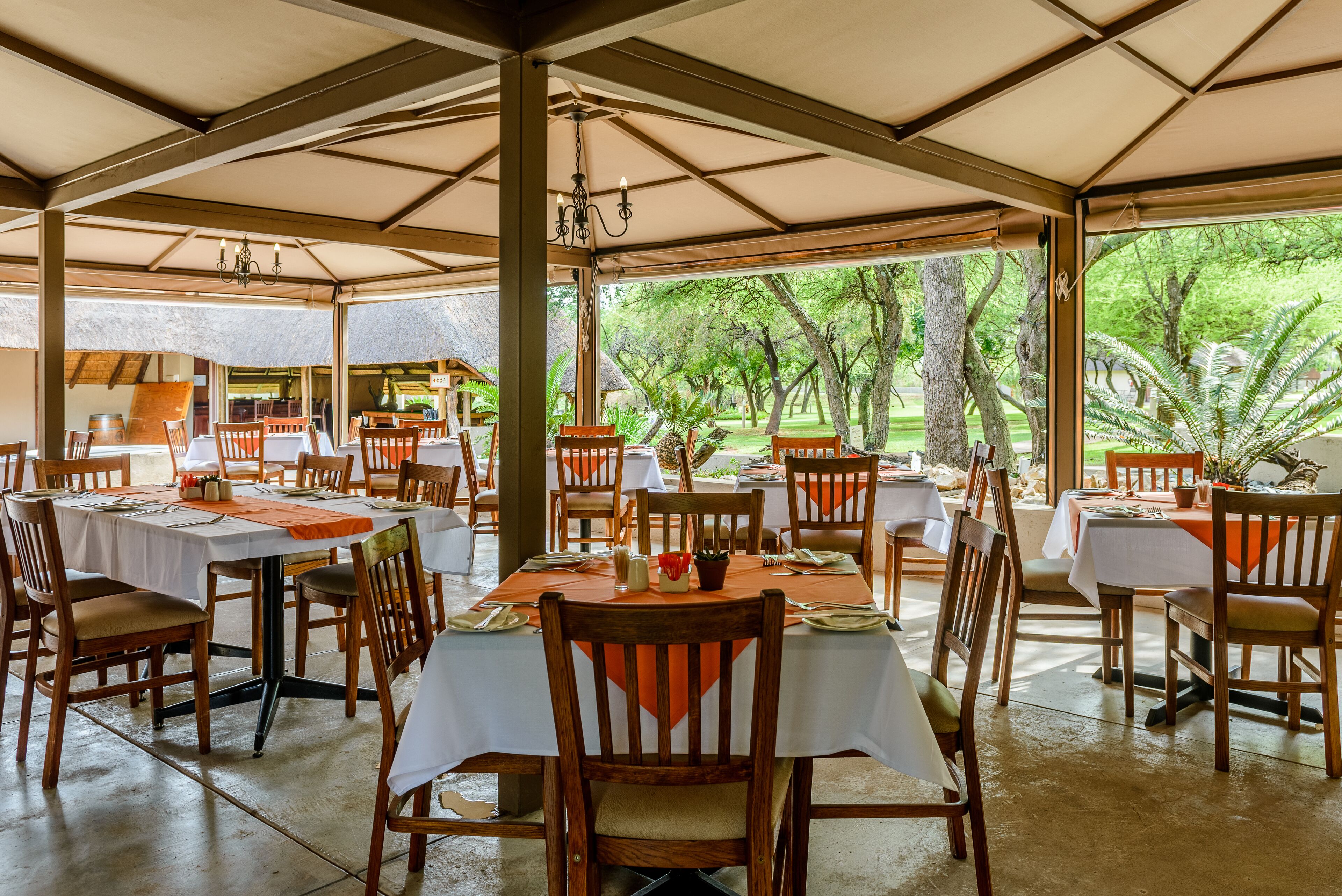 Free daily full breakfast 