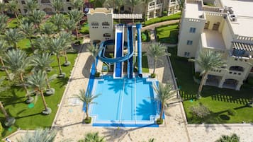 7 piscines extérieures, tentes de plage, parasols de plage