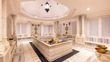 Sale per trattamenti di coppia, sauna, vasca idromassaggio, bagno turco