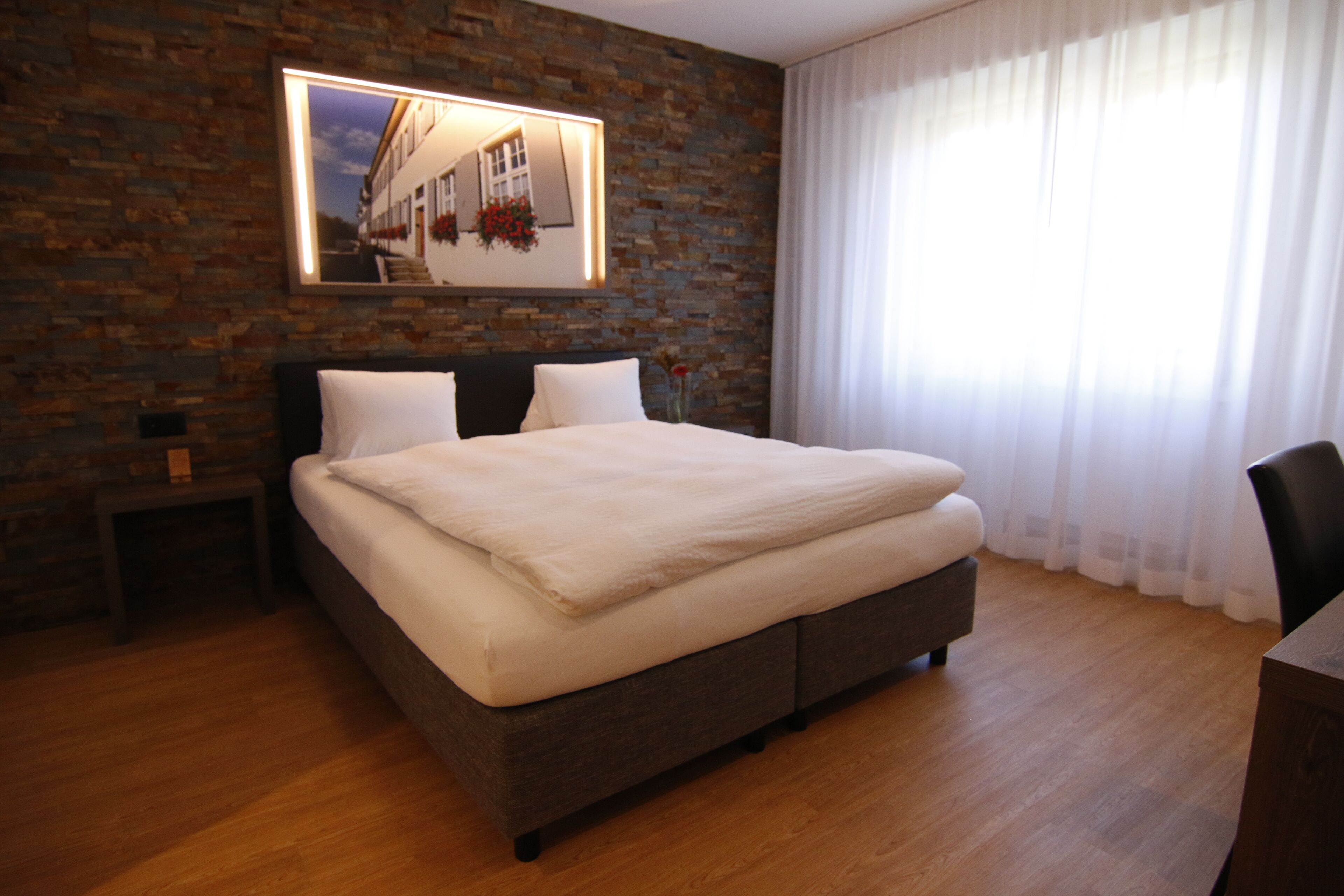 superior double room | hypo-allergenic bedding, in-room safe, desk, soundproofing