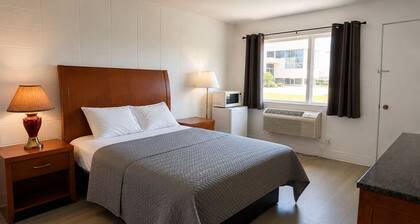 Huron Coast INN