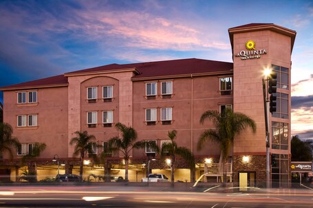 La Quinta Inn & Suites by Wyndham Inglewood - view 3
