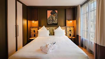 Ropa de cama de alta calidad y minibar