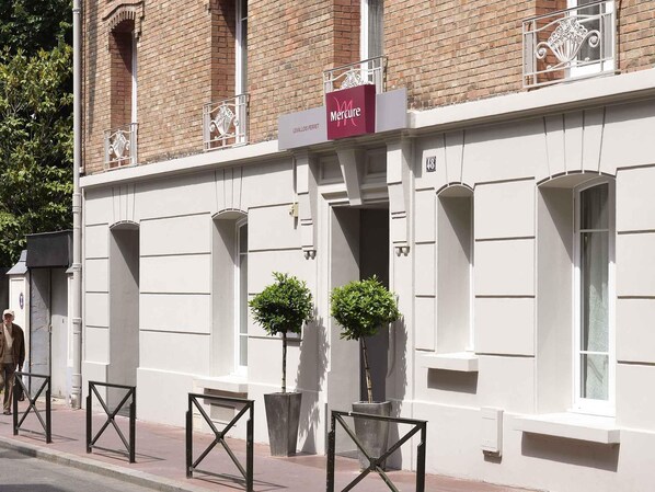 Exterior - Mercure Paris Levallois Perret (Levallois-Perret)