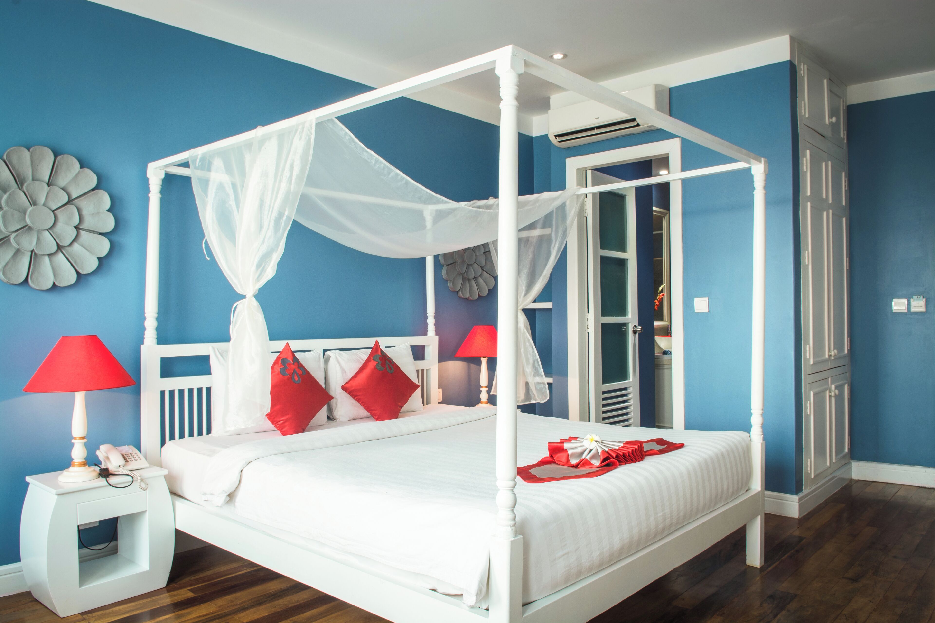 Photo - The Frangipani Royal Palace Hotel