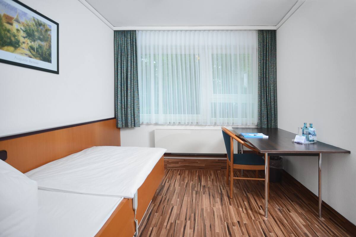 standard double room - handicapped accessible