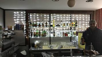 Bar (in der Unterkunft)