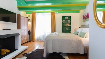 Kamar Double Superior, 1 Tempat Tidur Queen | Bantalan ekstra lembut dan didekorasi berbeda-beda