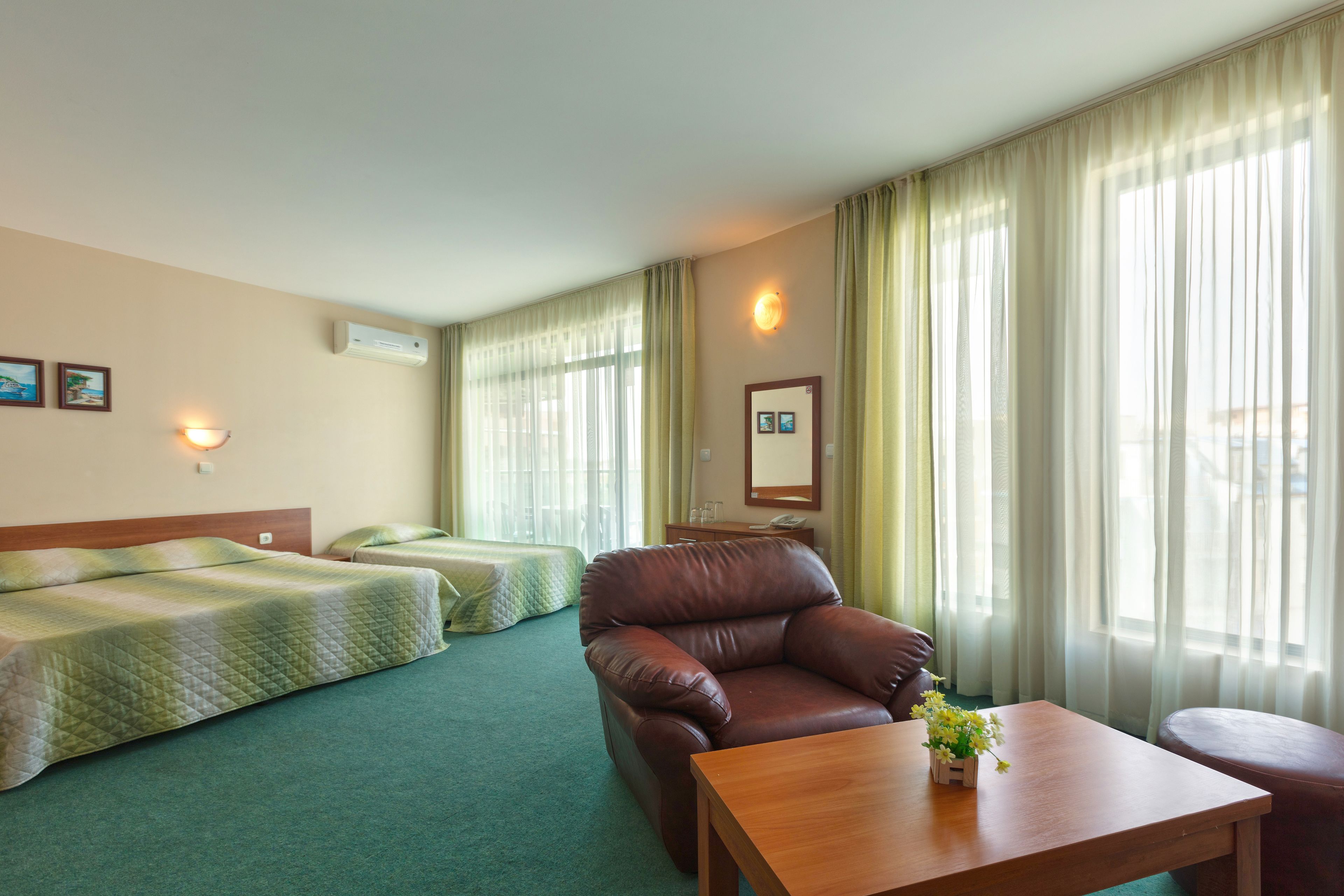 studio, balcony | desk, cots/infant beds, free wifi, bed sheets