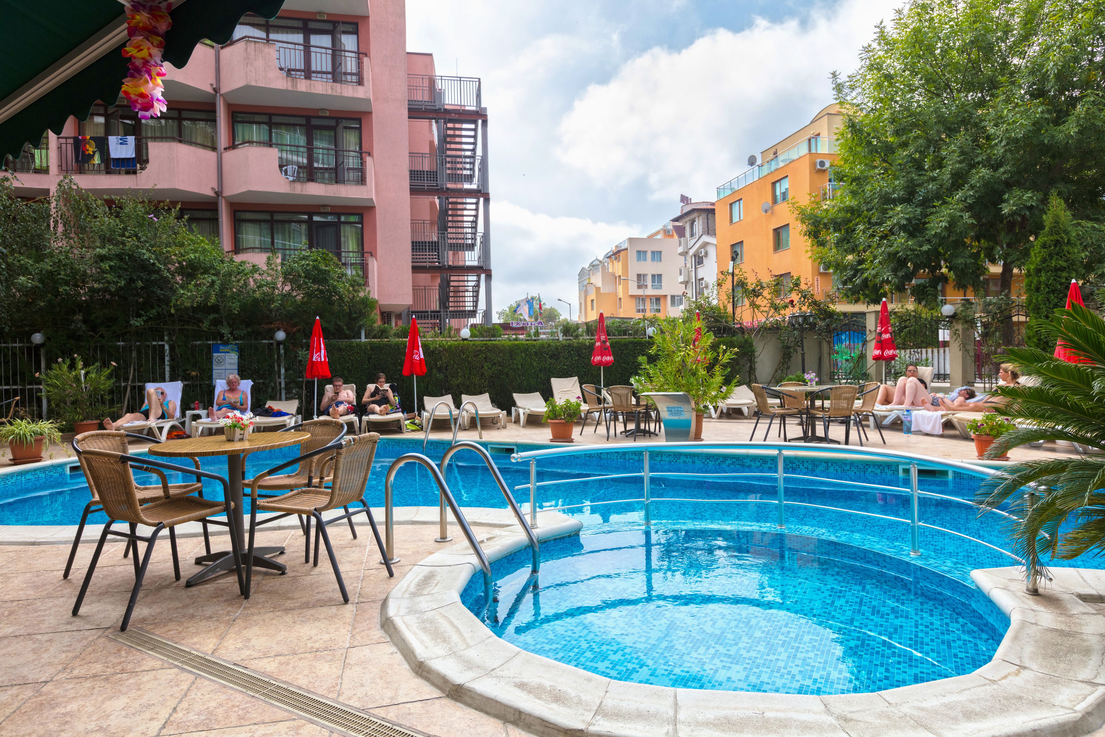 outdoor pool, pool loungers