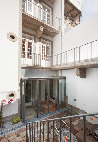 Porto Lounge Hostel & Guesthouse