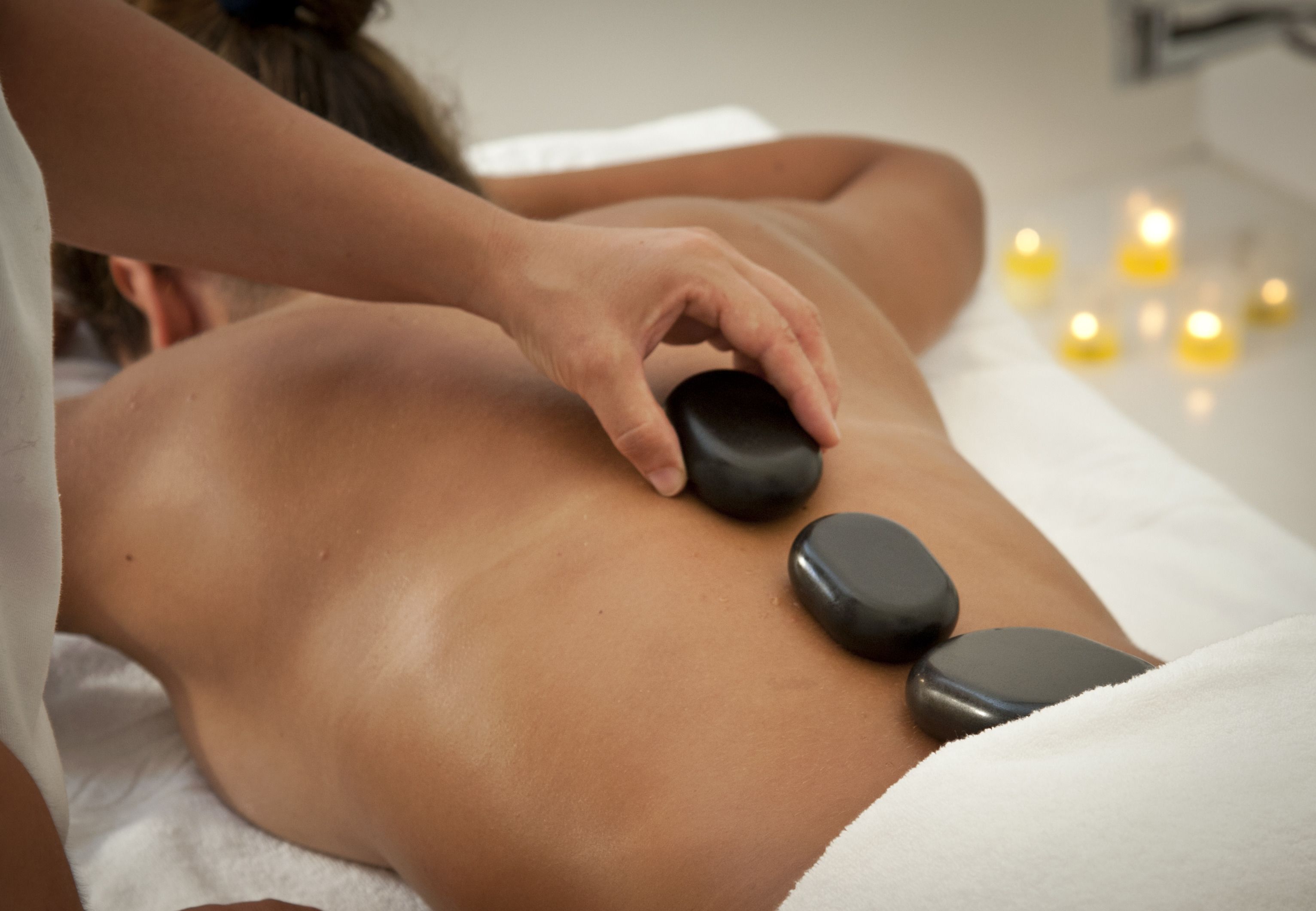 outdoor treatment area, hot tub, steam room, turkish bath/hammam