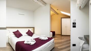 Suite Tradition, 2 chambres, chambres communicantes | Vue de la chambre