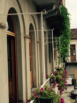 Exterior - Albergo San Lorenzo (Alba)