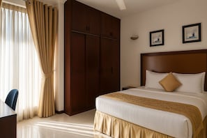 Two Bedroom Deluxe Suite | 1 bedroom, Egyptian cotton sheets, premium bedding, free minibar - Unique Towers Luxury Boutique Suites (Colombo)