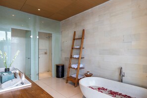 Premium bedding, minibar, in-room safe, desk - One Eleven  (Seminyak)