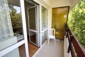 Doppel- oder Zweibettzimmer, Balkon | Balkon