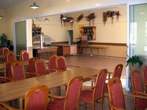 Tägliches inbegriffenes Frühstücksbuffet